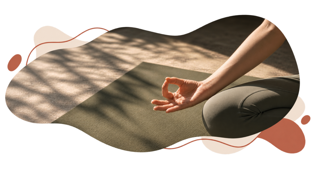 Méditation et respiration dans une ambiance chaleureuse